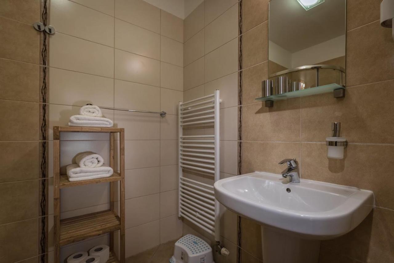 Apartman Bešeňová Екстериор снимка